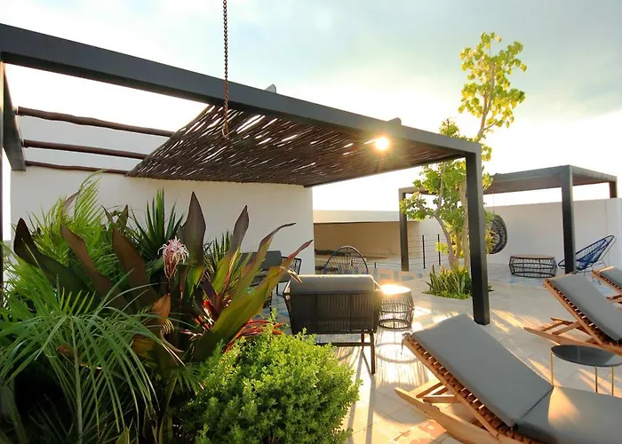 At Location, Enchanting Roof With Infinity Pool Apartment Playa del Carmen